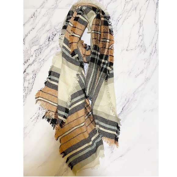American Eagle Outfitters Accessories - American Eagle Plaid Wrap Scarf